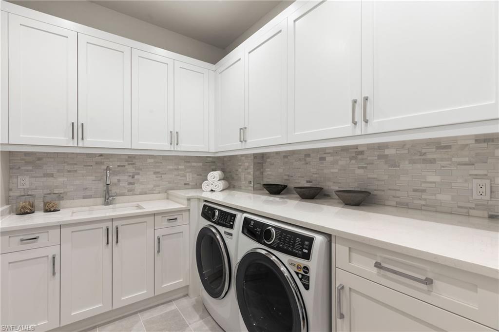 LAKE PARK - Residential