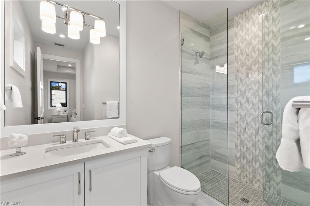 LAKE PARK - Residential