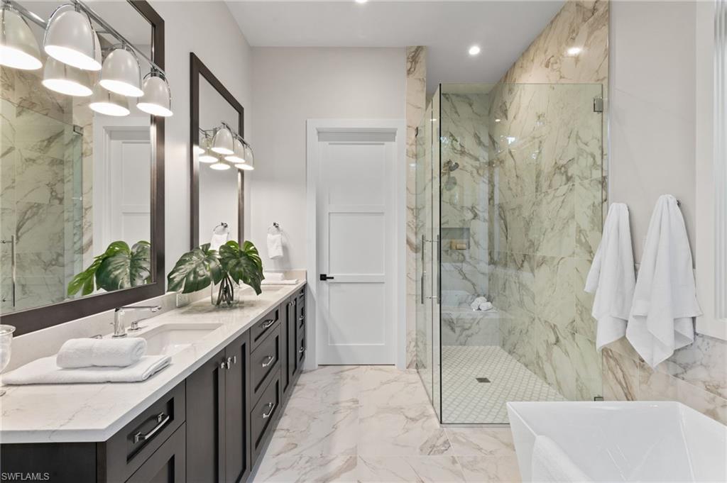 LAKE PARK - Residential