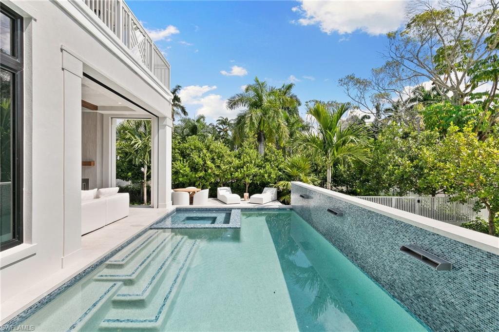 LAKE PARK - Residential