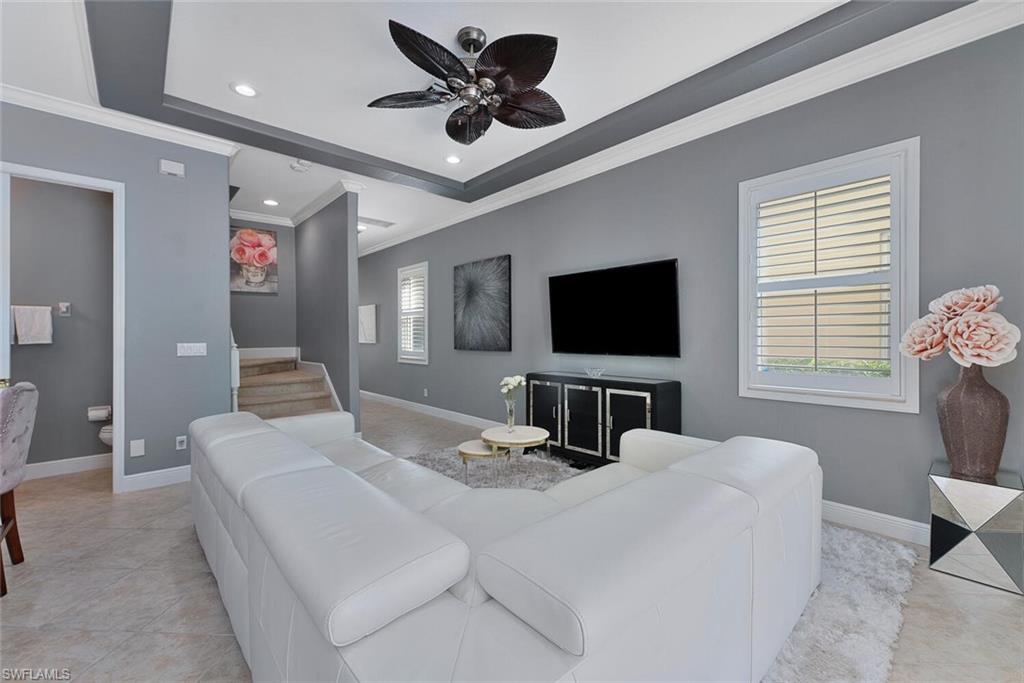 5769 Mango CIR