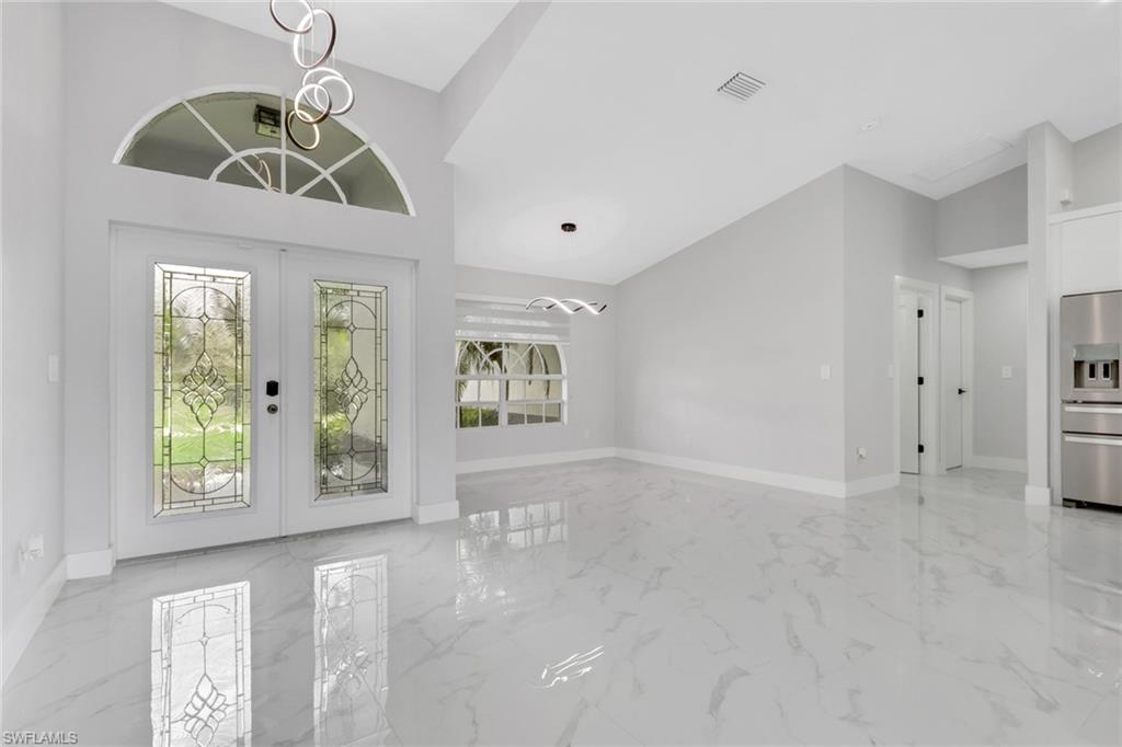 CAPE CORAL - Residential