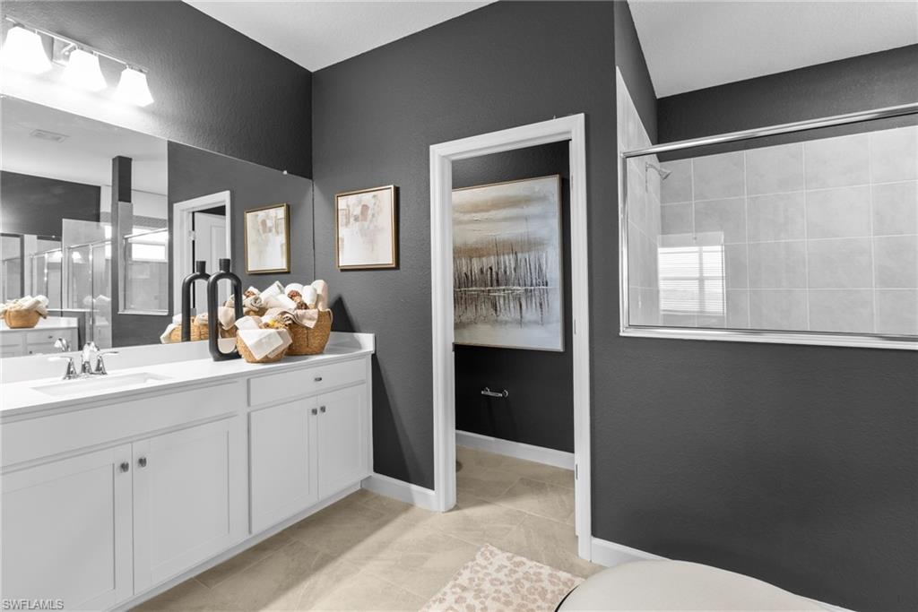 STONEHILL MANOR - Residential