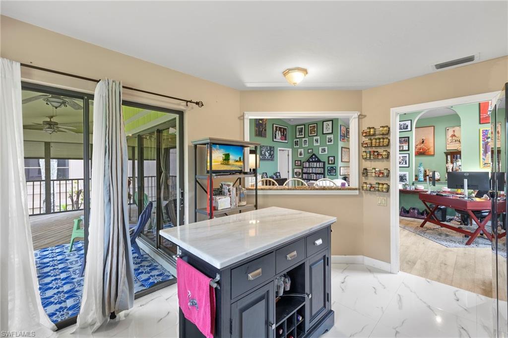 ISLAND PARK VILLAGE - Residential