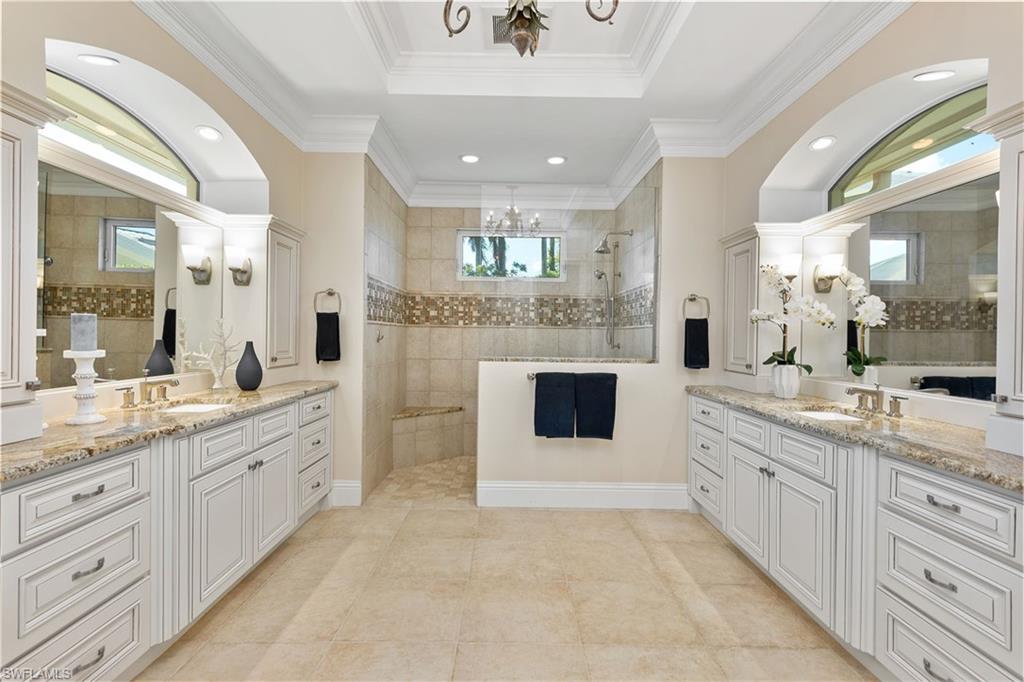 MOORINGS - Residential