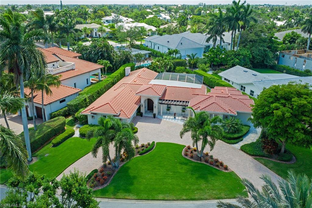 MOORINGS - Residential