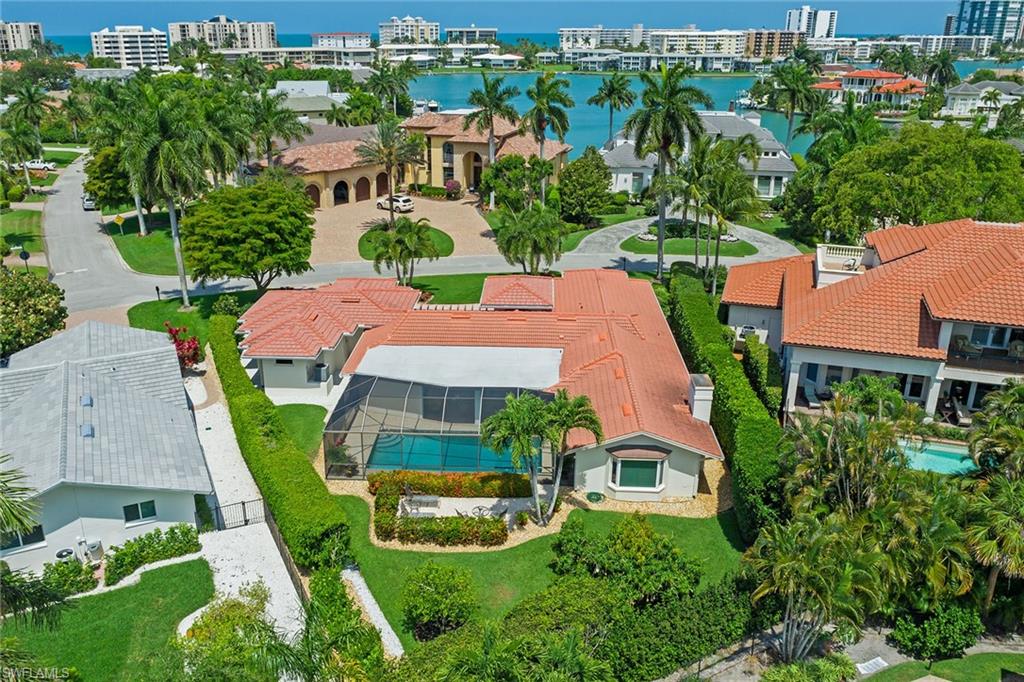 MOORINGS - Residential