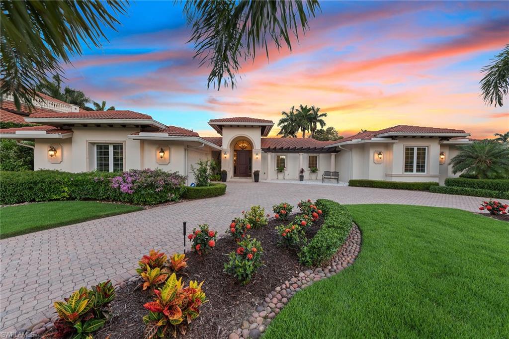 MOORINGS - Residential