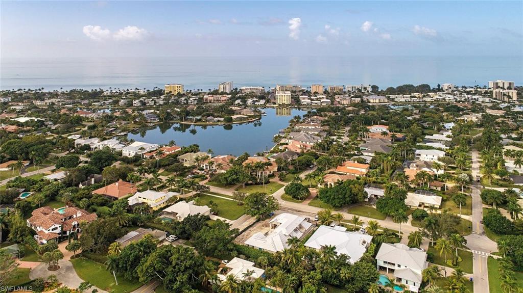 MOORINGS - Residential