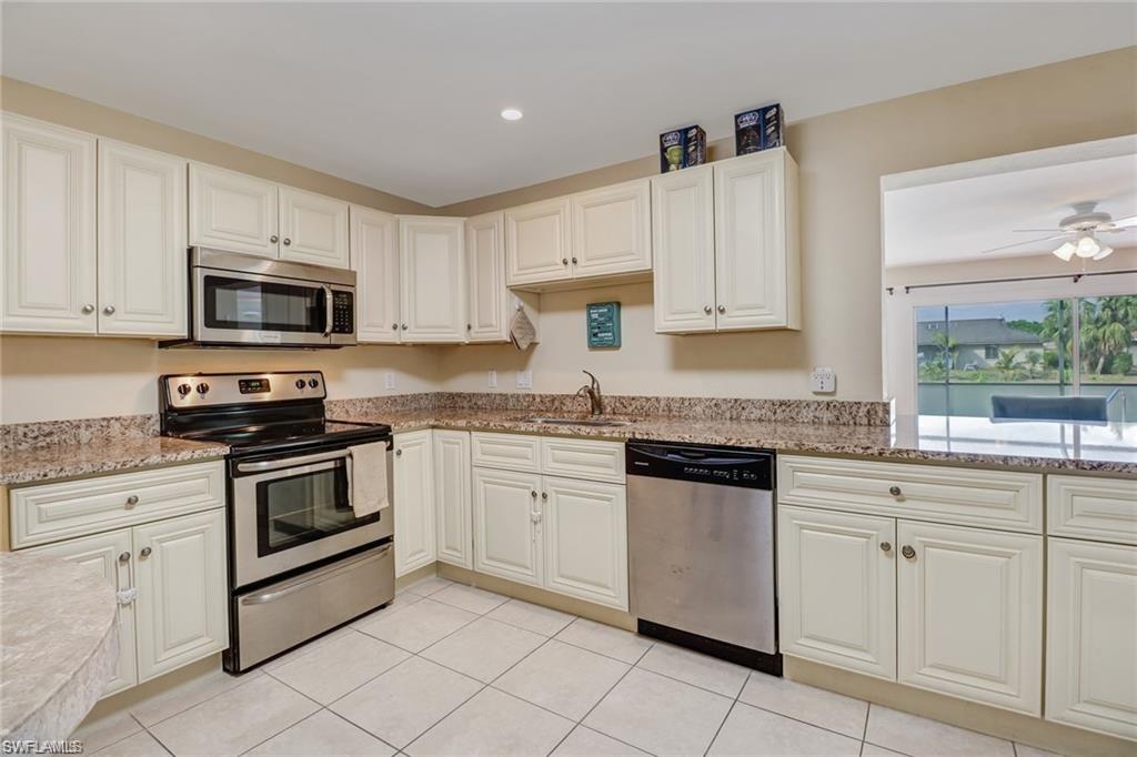 ST ANDREWS AT LELY GOLF ESTATES - Residential