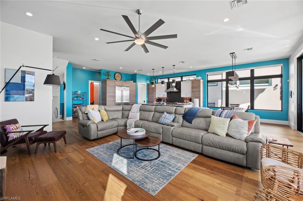 CRESCENT PARK ADDITION - Residential