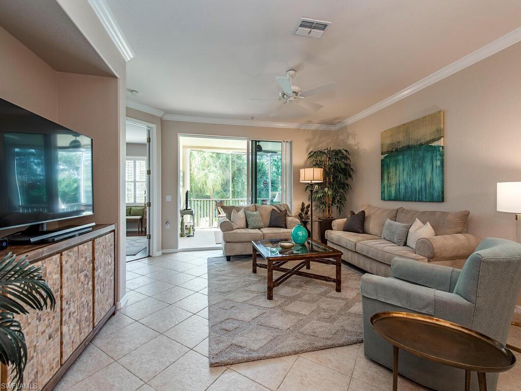 LAKE BARRINGTON - Residential