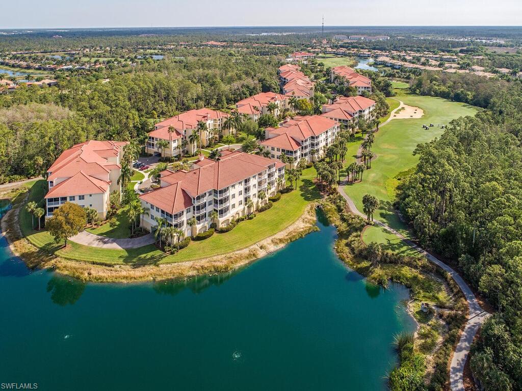 LAKE BARRINGTON - Residential