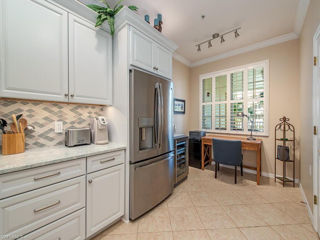 LAKE BARRINGTON - Residential