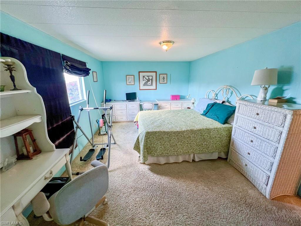 THUNDERBIRD MOBILE HOMES - Residential