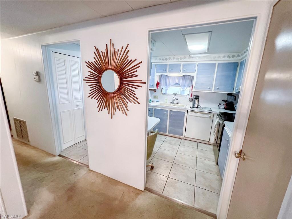 THUNDERBIRD MOBILE HOMES - Residential