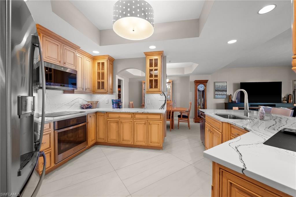 HIGH POINT PLACE - Residential