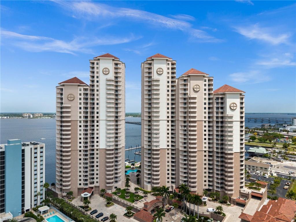 HIGH POINT PLACE - Residential