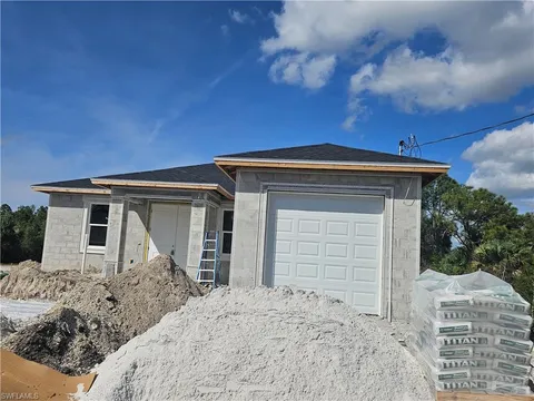 2618 25th St W, Lehigh Acres, FL 33971 - #: 225001094