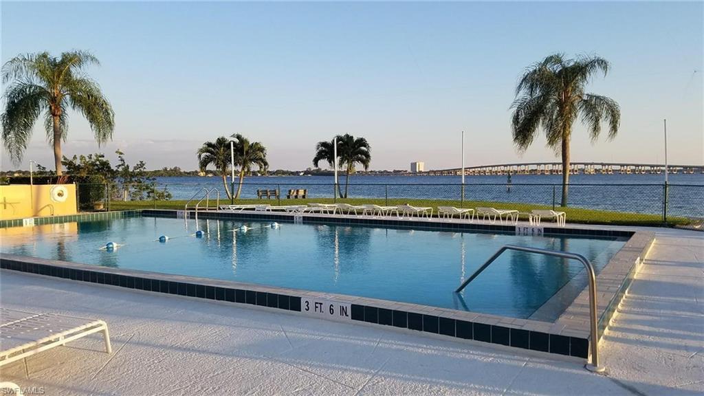 RIVER TOWERS CONDO - Residential