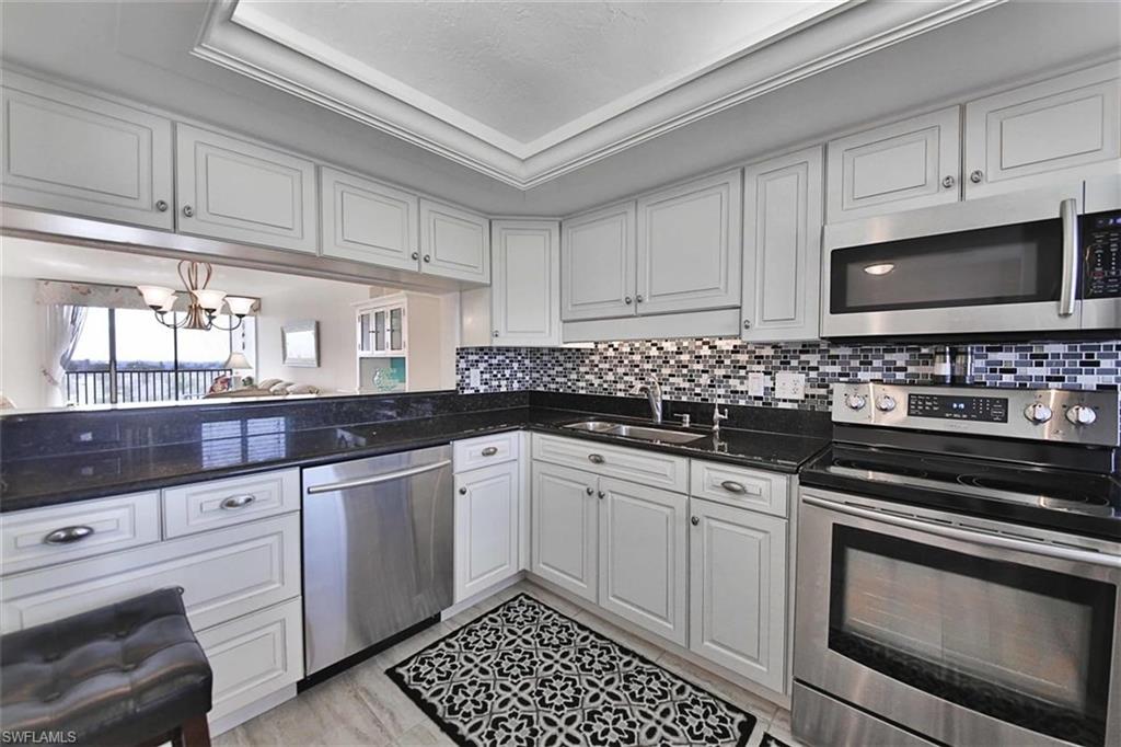 RIVER TOWERS CONDO - Residential