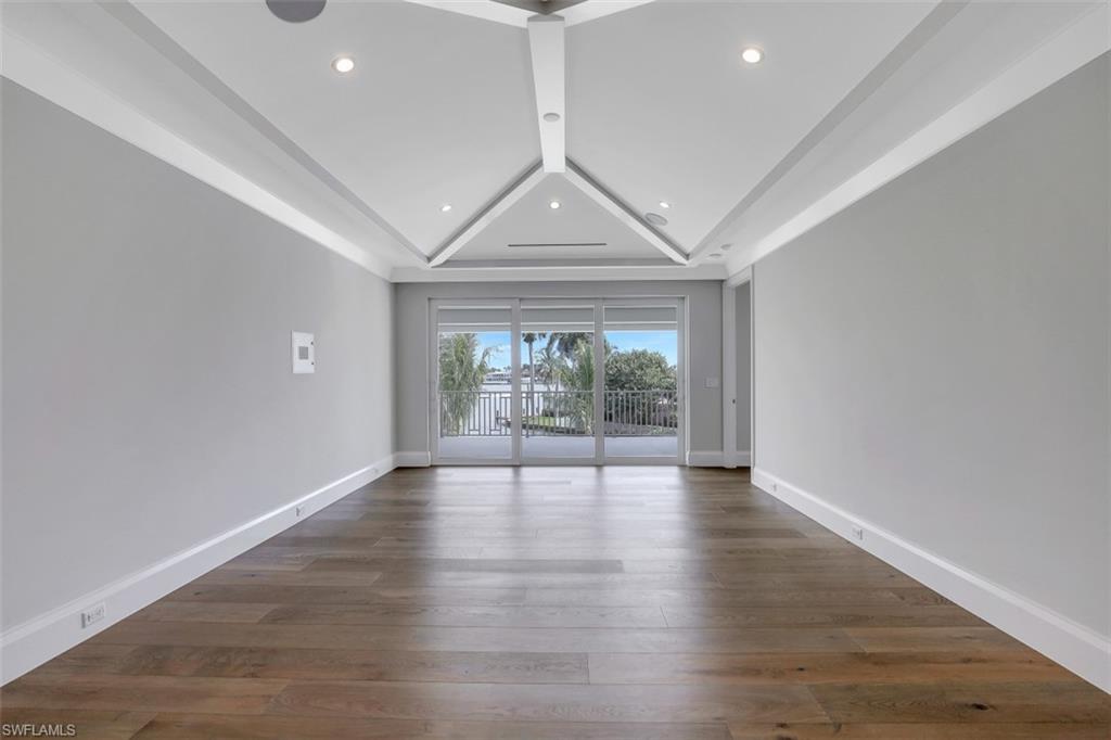 AQUALANE SHORES - Residential