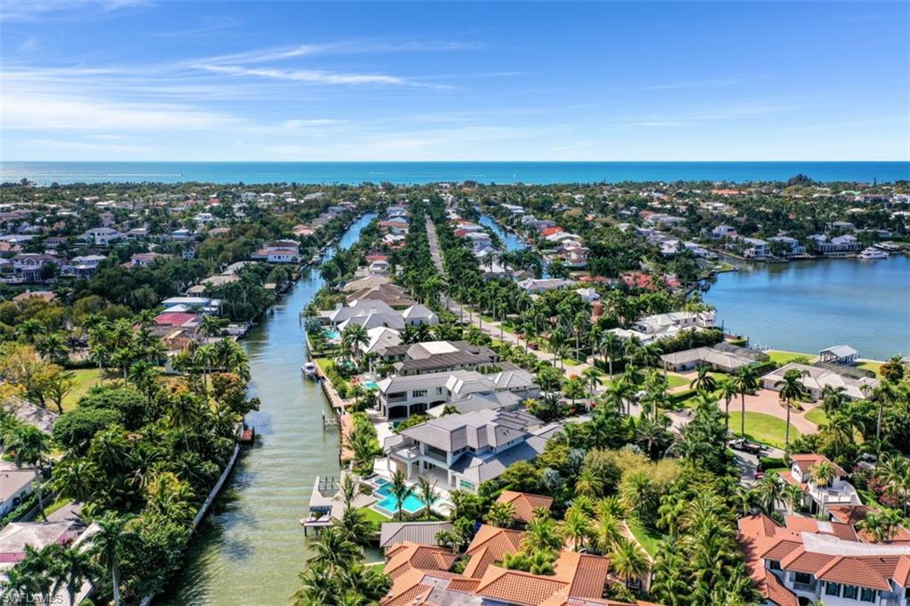 AQUALANE SHORES - Residential