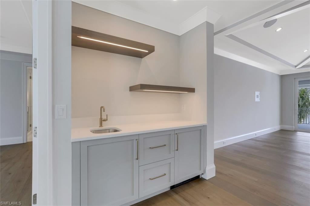 AQUALANE SHORES - Residential