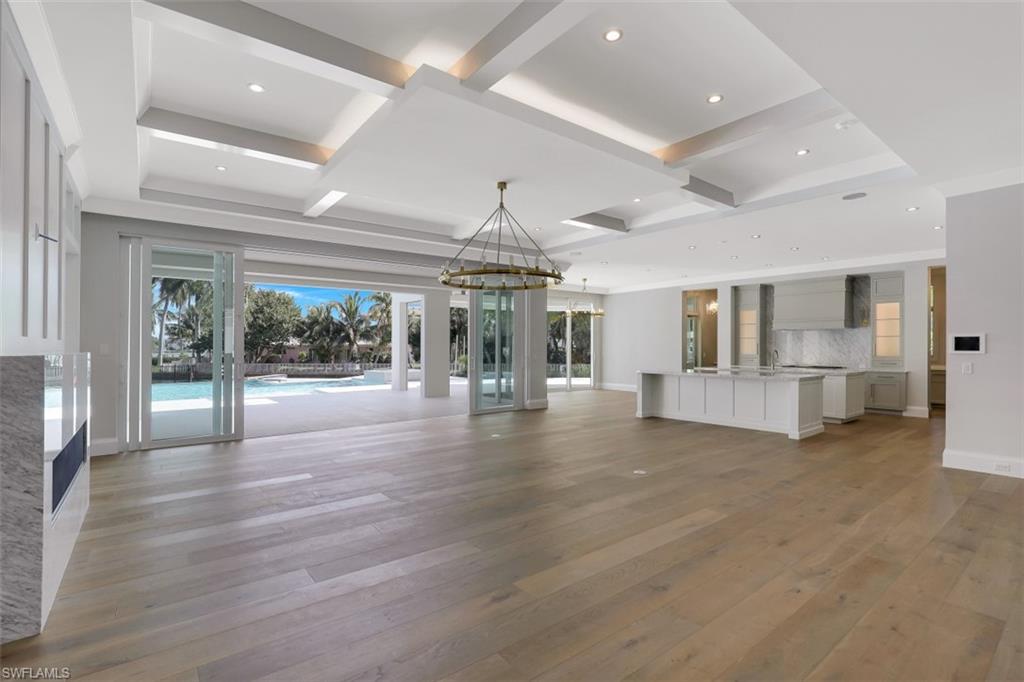 AQUALANE SHORES - Residential