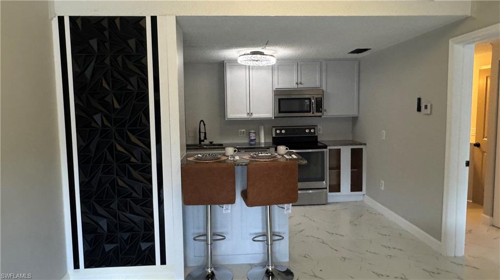 TREETOPS OF NAPLES - Residential Lease