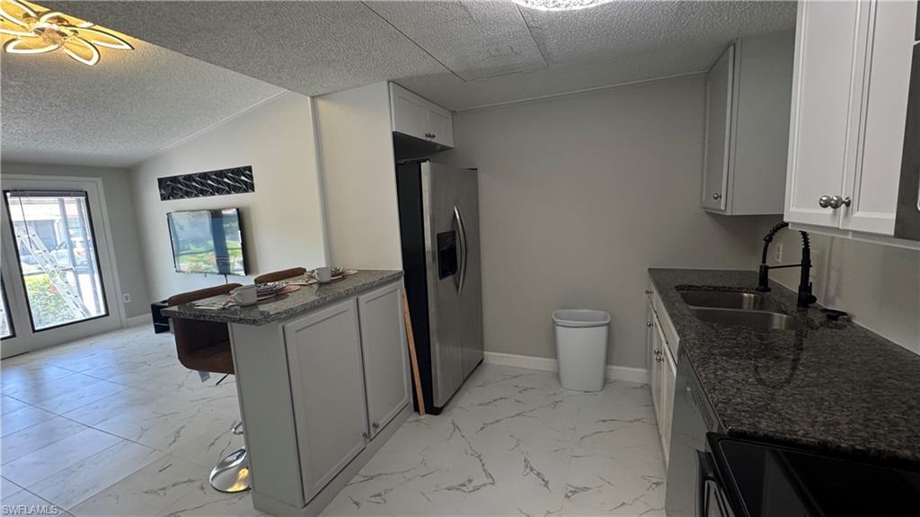 TREETOPS OF NAPLES - Residential Lease