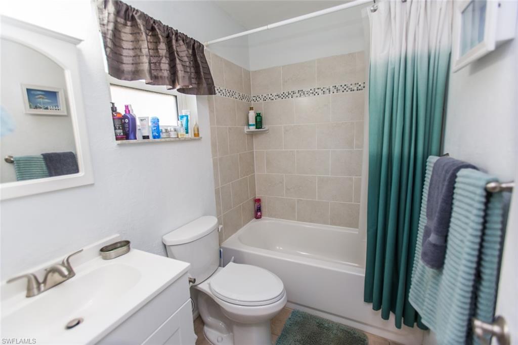 PINE GROVE TOWNHOUSES - Residential