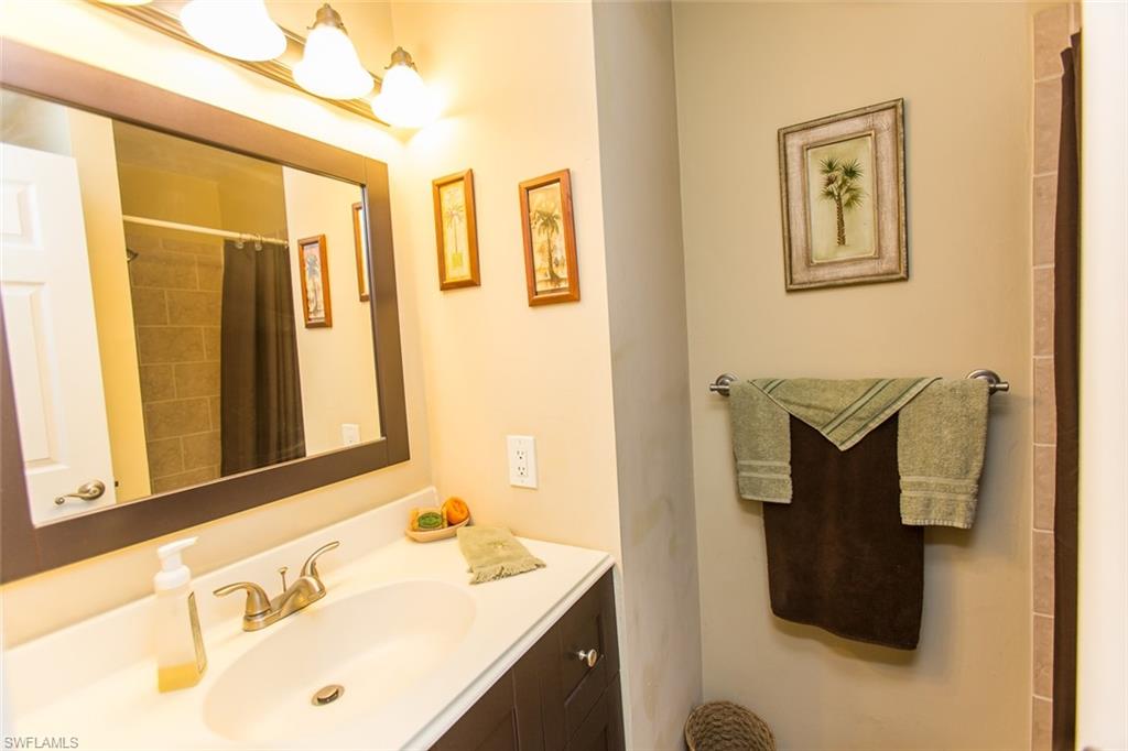 PINE GROVE TOWNHOUSES - Residential