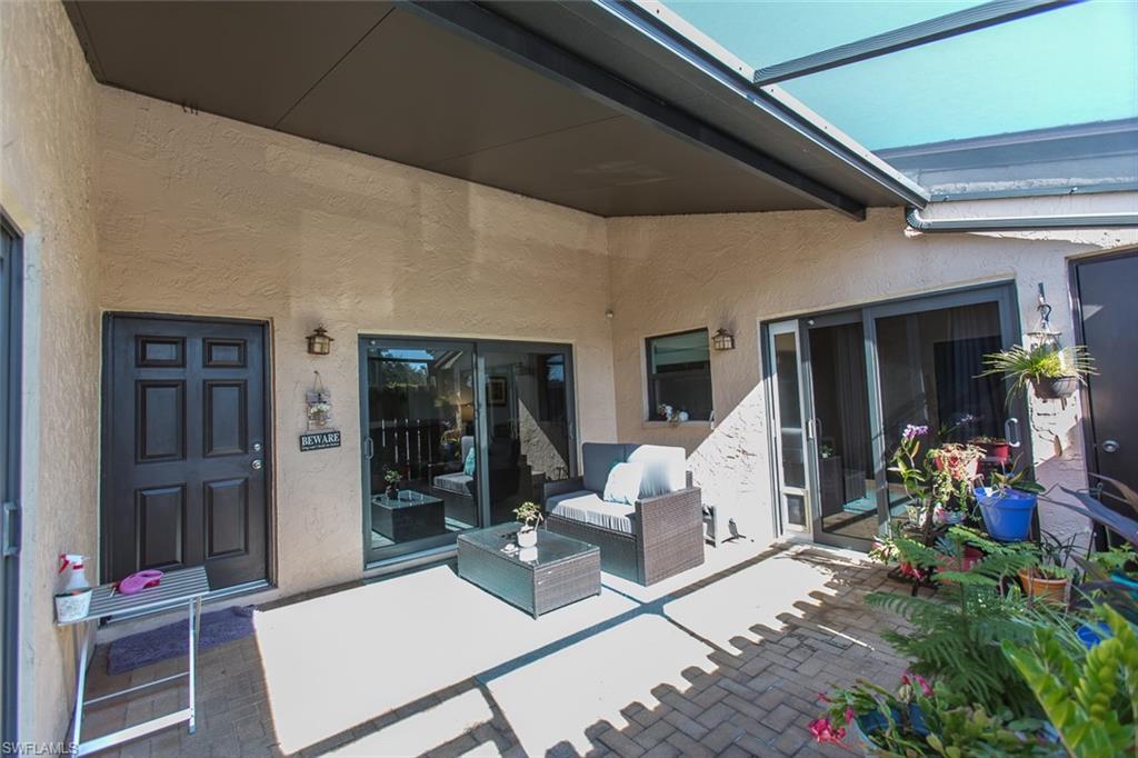 PINE GROVE TOWNHOUSES - Residential