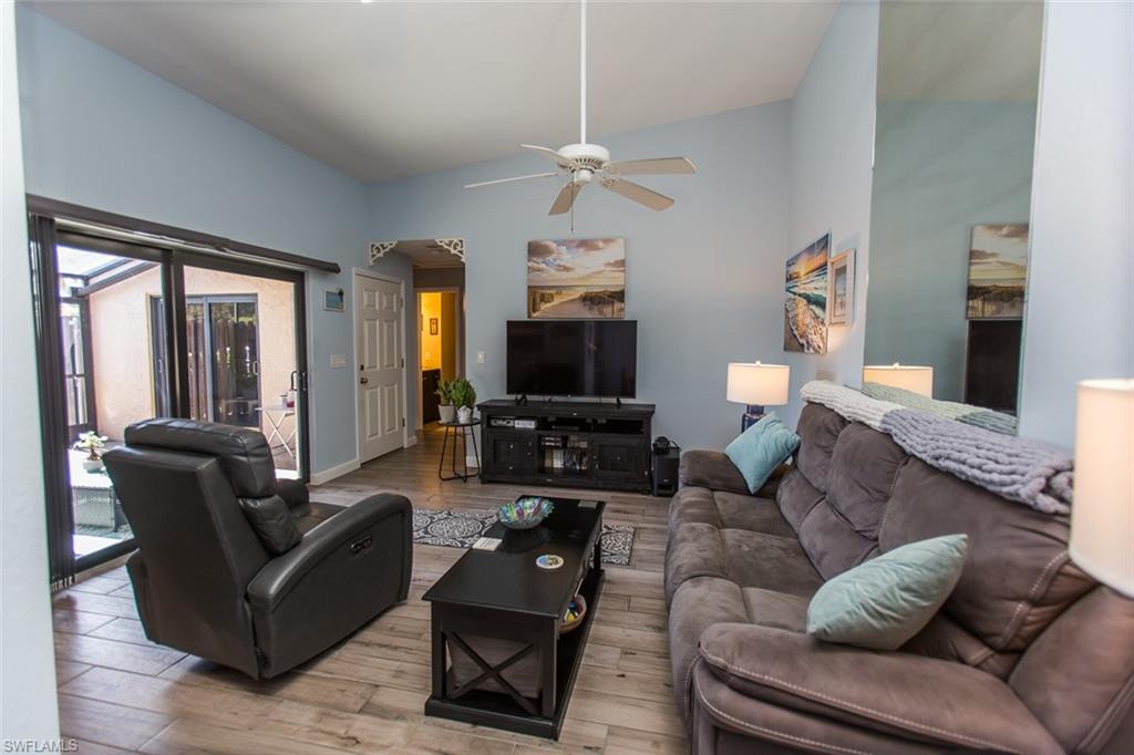 PINE GROVE TOWNHOUSES - Residential