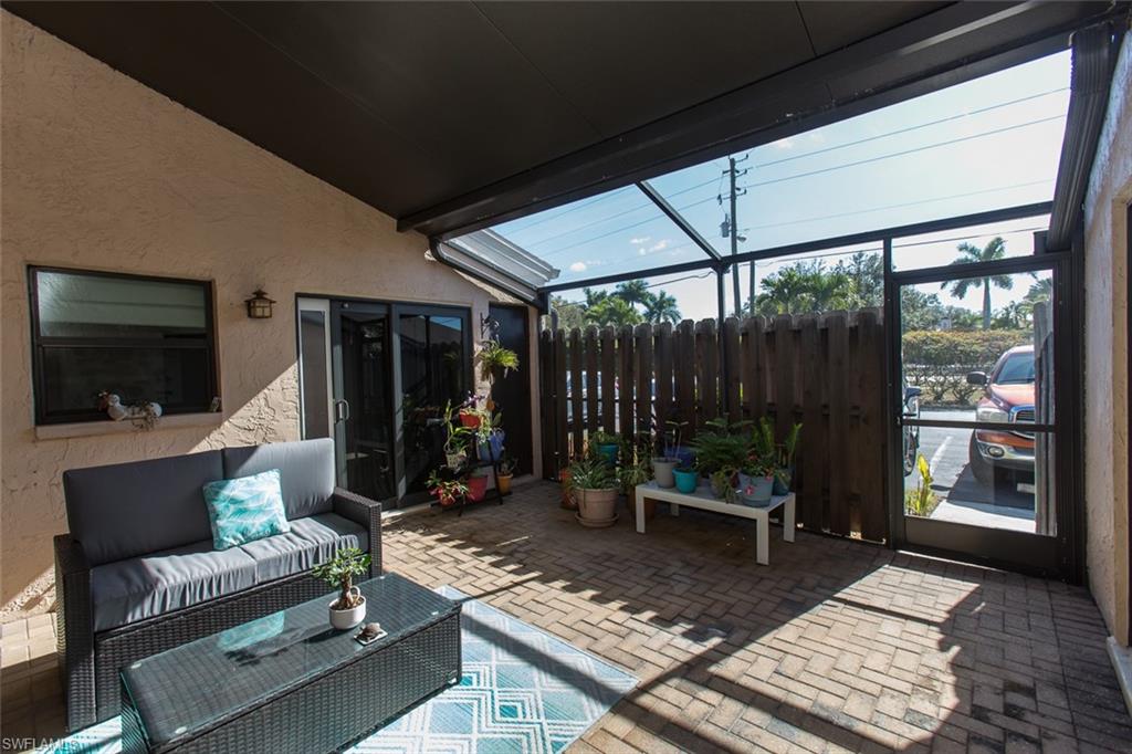 PINE GROVE TOWNHOUSES - Residential