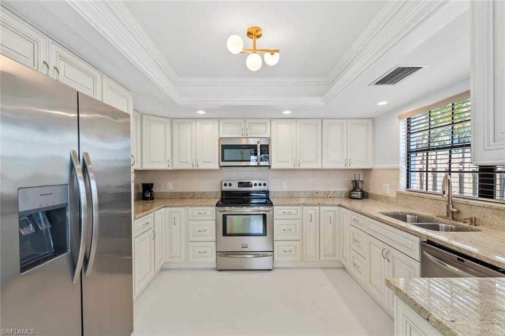 MEADOWS - Residential Lease