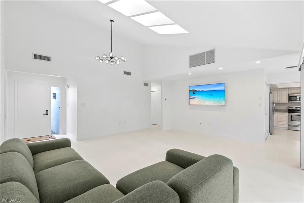 MEADOWS - Residential Lease