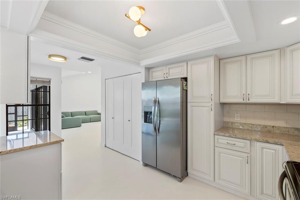 MEADOWS - Residential Lease