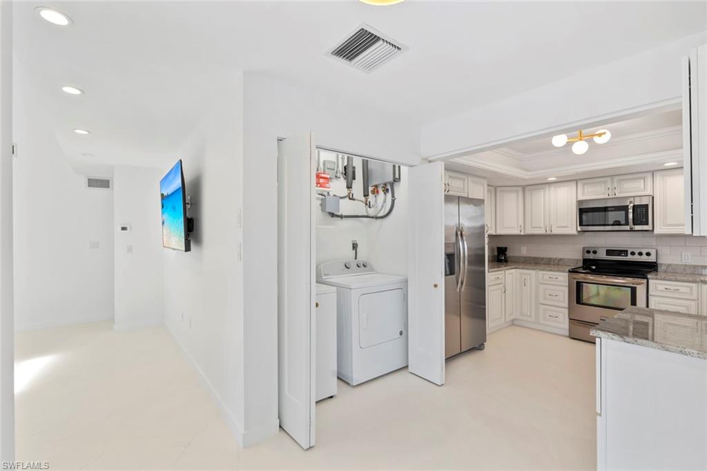 MEADOWS - Residential Lease