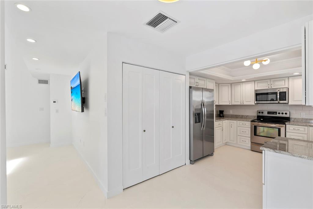 MEADOWS - Residential Lease