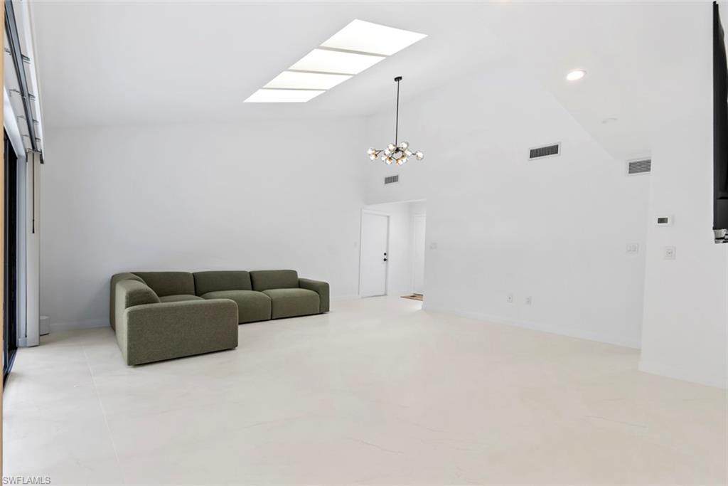 MEADOWS - Residential Lease