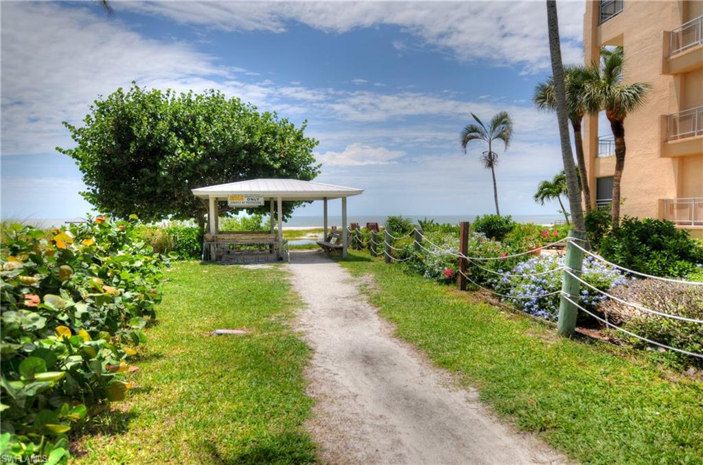 THE PALMS OF BAY BEACH - Residential