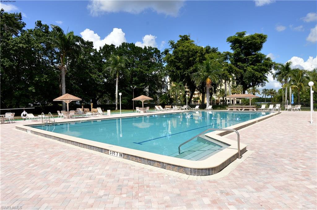 THE PALMS OF BAY BEACH - Residential