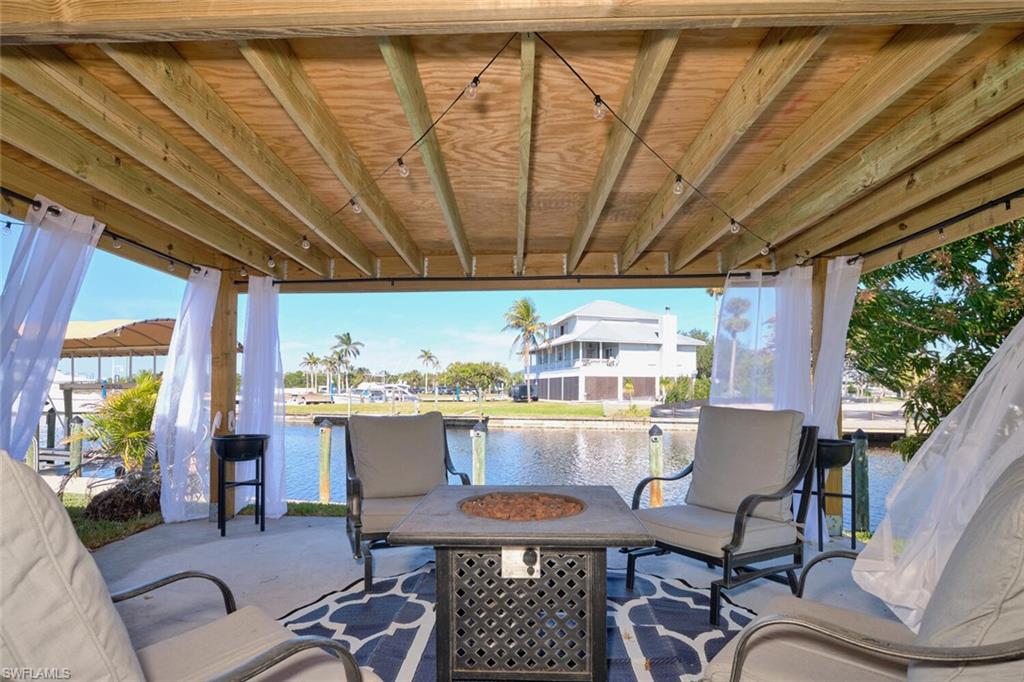 DEEP LAGOON ESTATES - Residential Lease