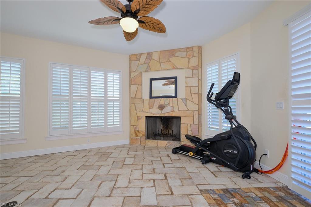 DEEP LAGOON ESTATES - Residential Lease