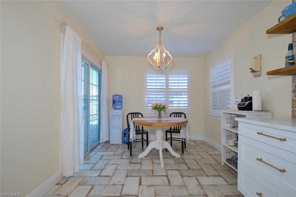 DEEP LAGOON ESTATES - Residential Lease