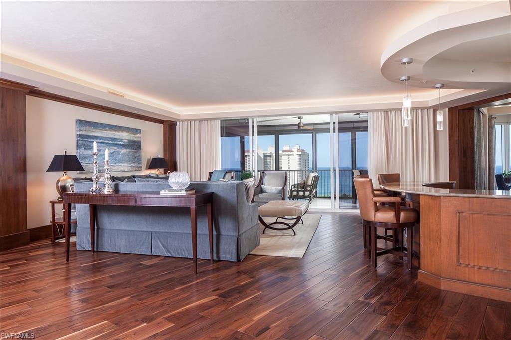 TRIESTE AT BAY COLONY - Residential