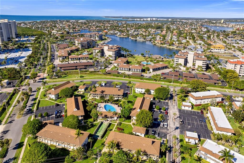 SEABREEZE WEST - Residential