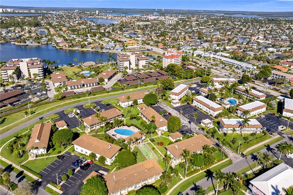 SEABREEZE WEST - Residential